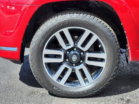 Used 2016 Toyota 4Runner Trail AWD/4WD image 12
