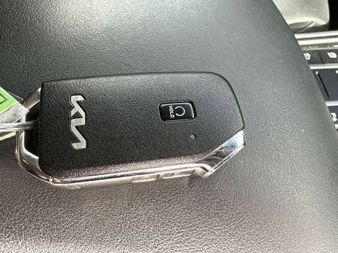 Used 2023 Kia Sorento S FWD image 27