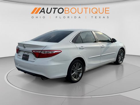 Used 2017 Toyota Camry SE FWD image 5