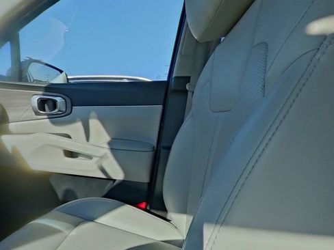 Used 2022 Kia Sorento EX w/ Panoramic Sunroof Package FWD image 29