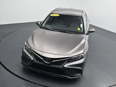 Used 2024 Toyota Camry SE FWD image 25