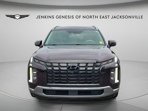 Used 2024 Hyundai Palisade Limited FWD image 6