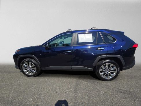 Used 2019 Toyota RAV4 Limited w/ Advanced Technology Package AWD/4WD image 6