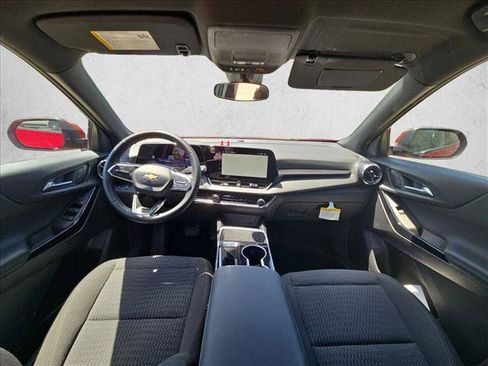 Used 2025 Chevrolet Equinox LT AWD/4WD image 18