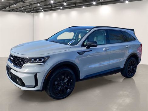 Certified 2023 Kia Sorento SX AWD/4WD image 4