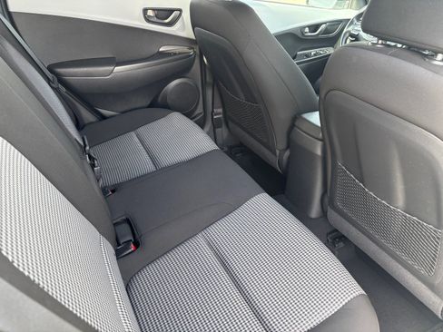 Used 2018 Hyundai Kona SEL image 16