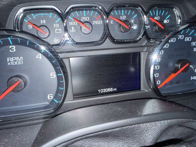 Used 2020 Chevrolet Suburban Premier RWD image 2