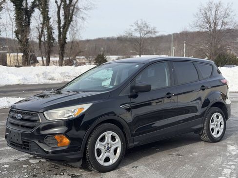 Used 2017 Ford Escape S FWD image 2