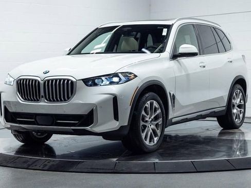 New 2026 BMW X5 xDrive40i w/ Climate Comfort Package image 8