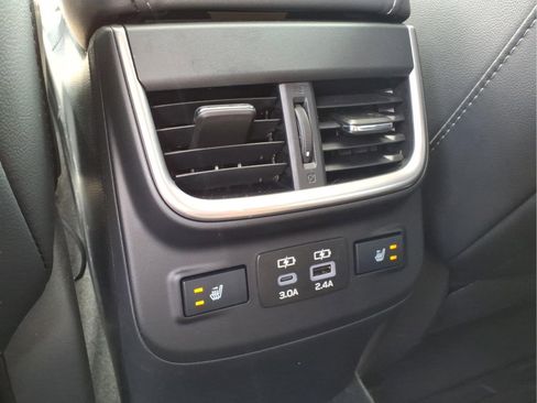 Certified 2025 Subaru Outback Limited AWD/4WD image 5