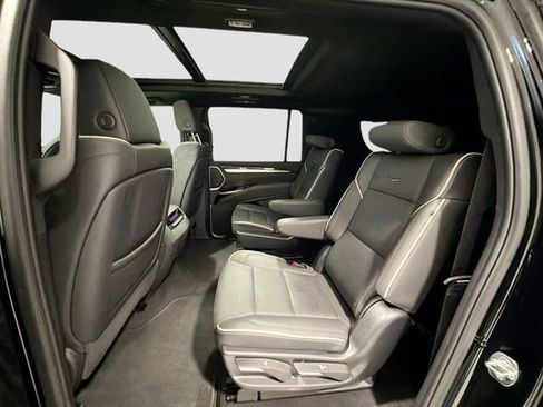 Certified 2025 Cadillac Escalade ESV Premium Luxury image 22