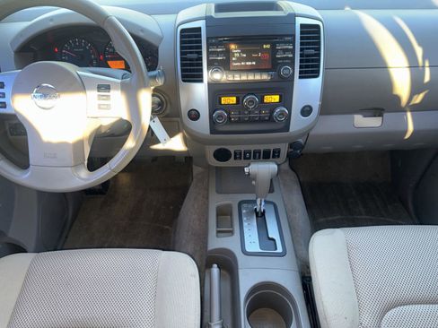 Used 2014 Nissan Frontier SV w/ SV Value Truck Package image 16