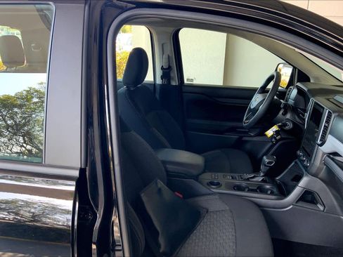 Used 2024 Ford Ranger XL image 9