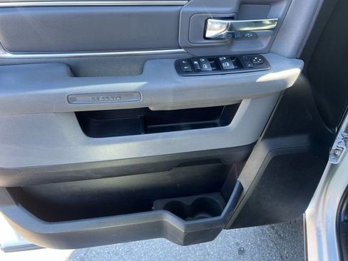Used 2015 RAM 2500 SLT image 12