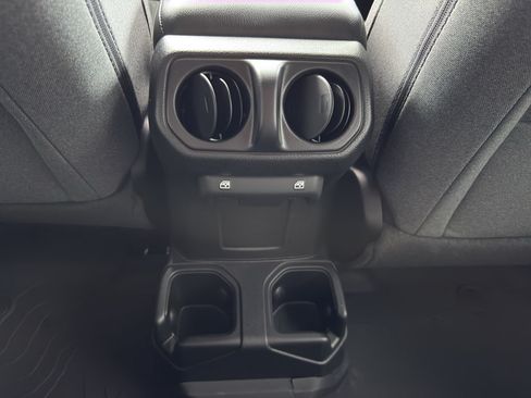 New 2026 Jeep Gladiator Sport AWD/4WD image 32