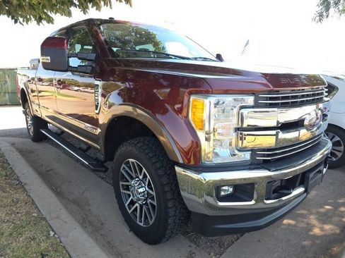 Used 2017 Ford F250 Lariat w/ Lariat Value Package AWD/4WD image 1