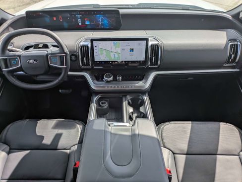 New 2026 Ford Expedition Platinum w/ Stealth Performance Package image 18