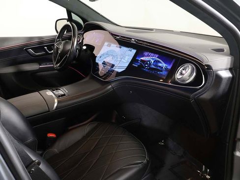 Used 2023 Mercedes-Benz EQS 580 4MATIC SUV image 31