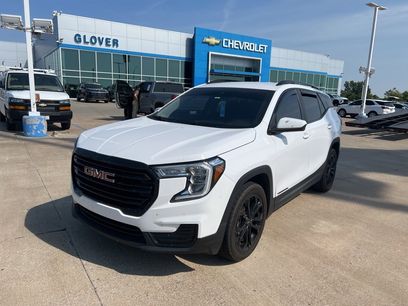 Used 2022 GMC Terrain SLE w/ Driver Convenience Package
