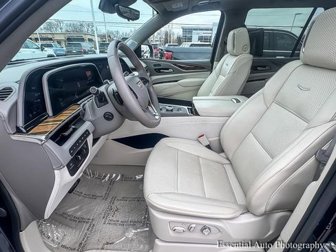 Used 2023 Cadillac Escalade Sport Platinum image 9