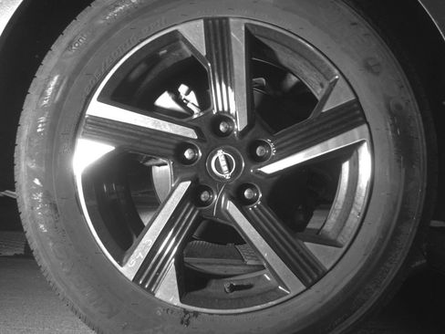 Used 2025 Nissan Sentra SV image 15