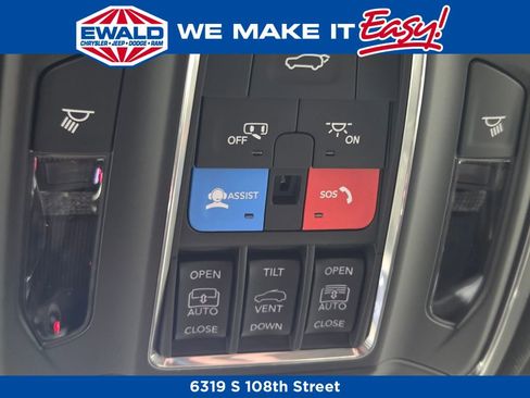 New 2025 Jeep Grand Cherokee L Limited w/ Luxury Tech Group II image 13