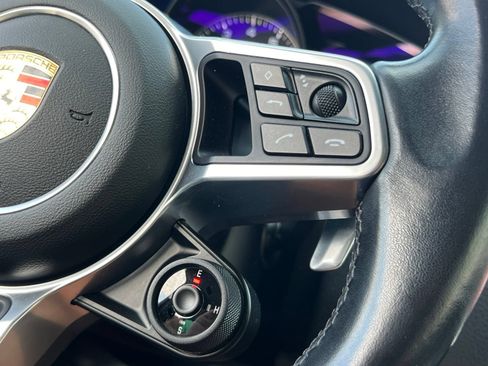 Certified 2020 Porsche Cayenne E-Hybrid AWD/4WD image 25