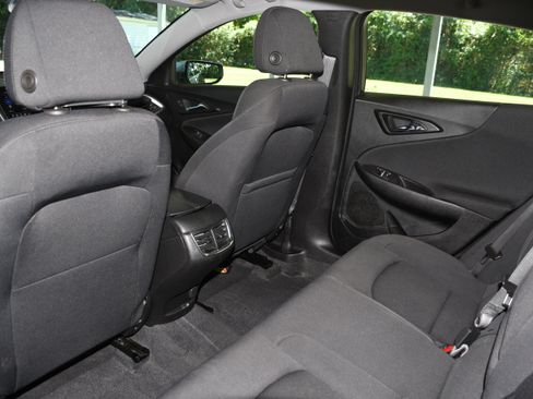Used 2023 Chevrolet Malibu LT image 15