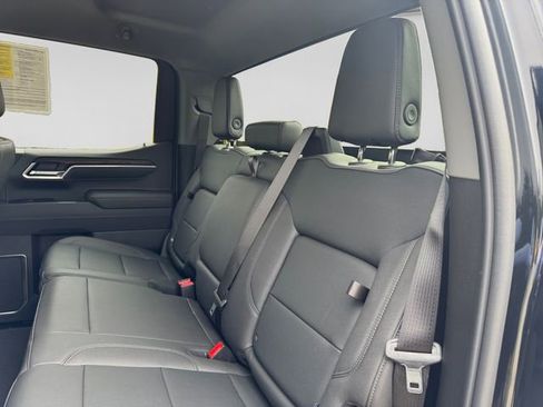 Used 2026 GMC Sierra 1500 SLT AWD/4WD image 20