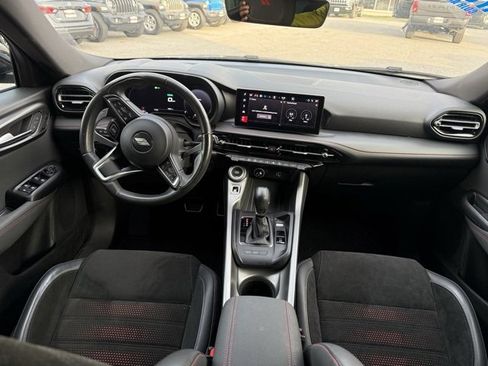 Used 2024 Dodge Hornet R/T image 3