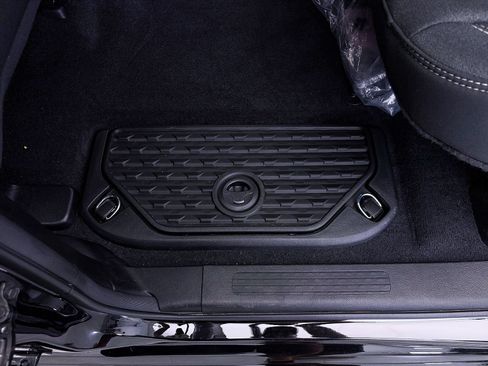 Used 2025 RAM 1500 Tradesman AWD/4WD image 7