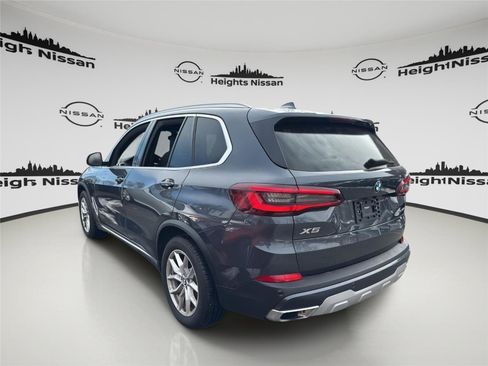 Used 2021 BMW X5 xDrive40i w/ Premium Package 2 image 2
