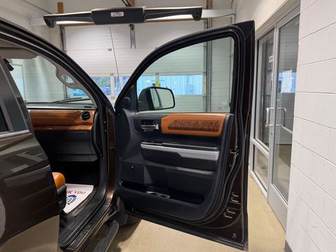 Used 2019 Toyota Tundra 1794 Edition AWD/4WD image 10