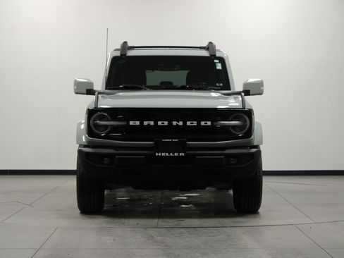 Used 2022 Ford Bronco Outer Banks image 9