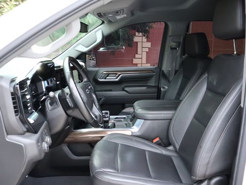 Used 2024 Chevrolet Silverado 1500 RST w/ Texas Edition Plus RWD image 11