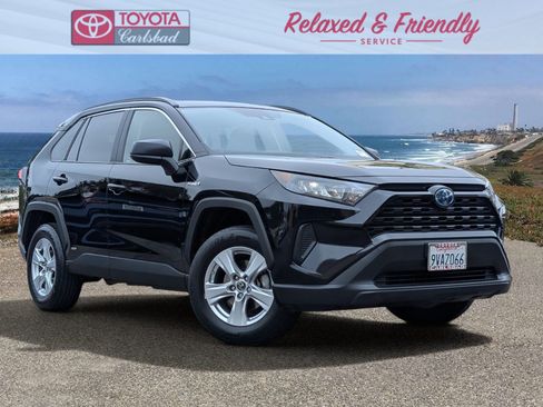 Used 2019 Toyota RAV4 LE w/ Carpet Mat Package AWD/4WD image 1