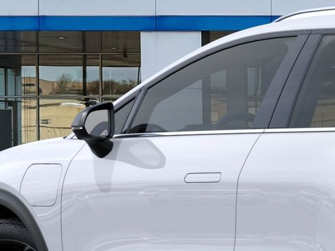 New 2026 Chevrolet Equinox EV LT w/ LPO, Blackout Package FWD image 13
