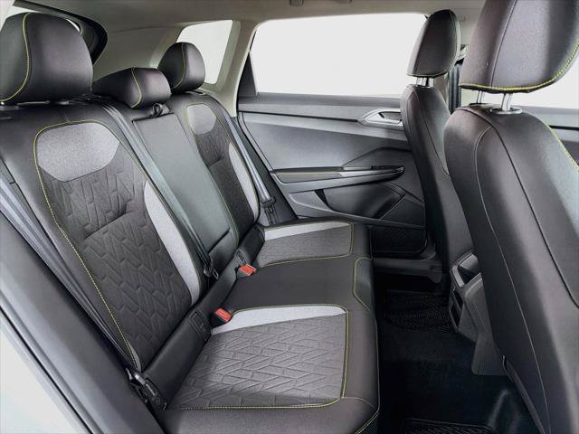 New 2027 Volkswagen Taos Sport AWD/4WD image 25