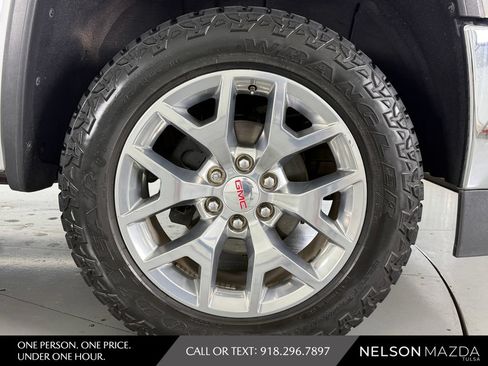 Used 2018 GMC Sierra 1500 SLT w/ Texas SLT Premium Package AWD/4WD image 14