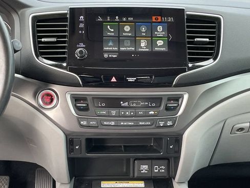 Used 2021 Honda Pilot Special Edition image 16