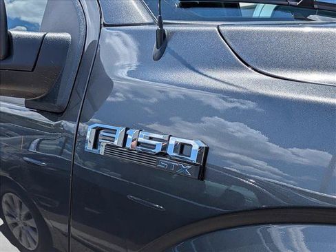 Used 2020 Ford F150 XL w/ Equipment Group 101A Mid AWD/4WD image 12