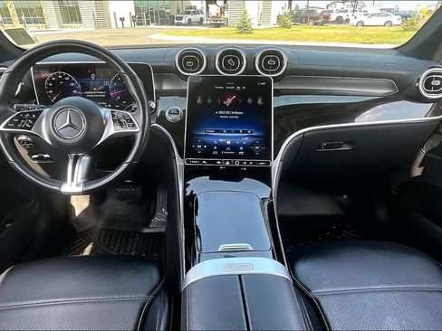 Used 2024 Mercedes-Benz GLC 300 4MATIC image 16
