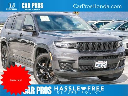 Used 2023 Jeep Grand Cherokee L Laredo image 1