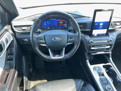 Used 2020 Ford Explorer ST w/ ST High-Performance Pack image 15