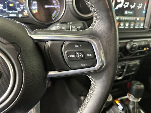 Used 2023 Jeep Wrangler Unlimited Sahara w/ Cold Weather Group AWD/4WD image 16