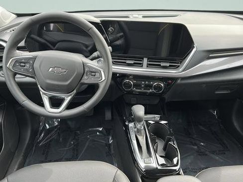 New 2026 Chevrolet Trax ACTIV FWD image 9