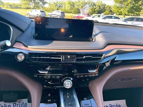 Used 2023 Acura MDX SH-AWD w/ Technology Package image 29