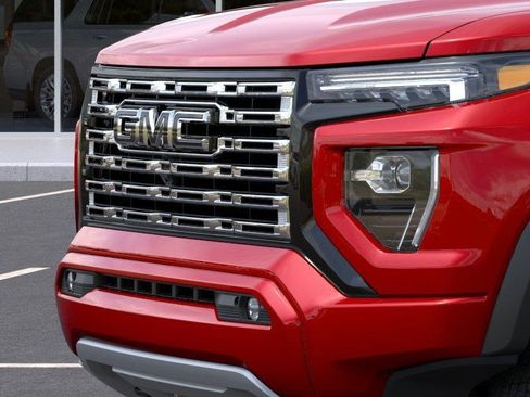 New 2026 GMC Canyon Denali w/ LPO, Black Badging Package AWD/4WD image 14
