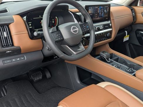 New 2026 Nissan Pathfinder Platinum w/ Cargo Package AWD/4WD image 32