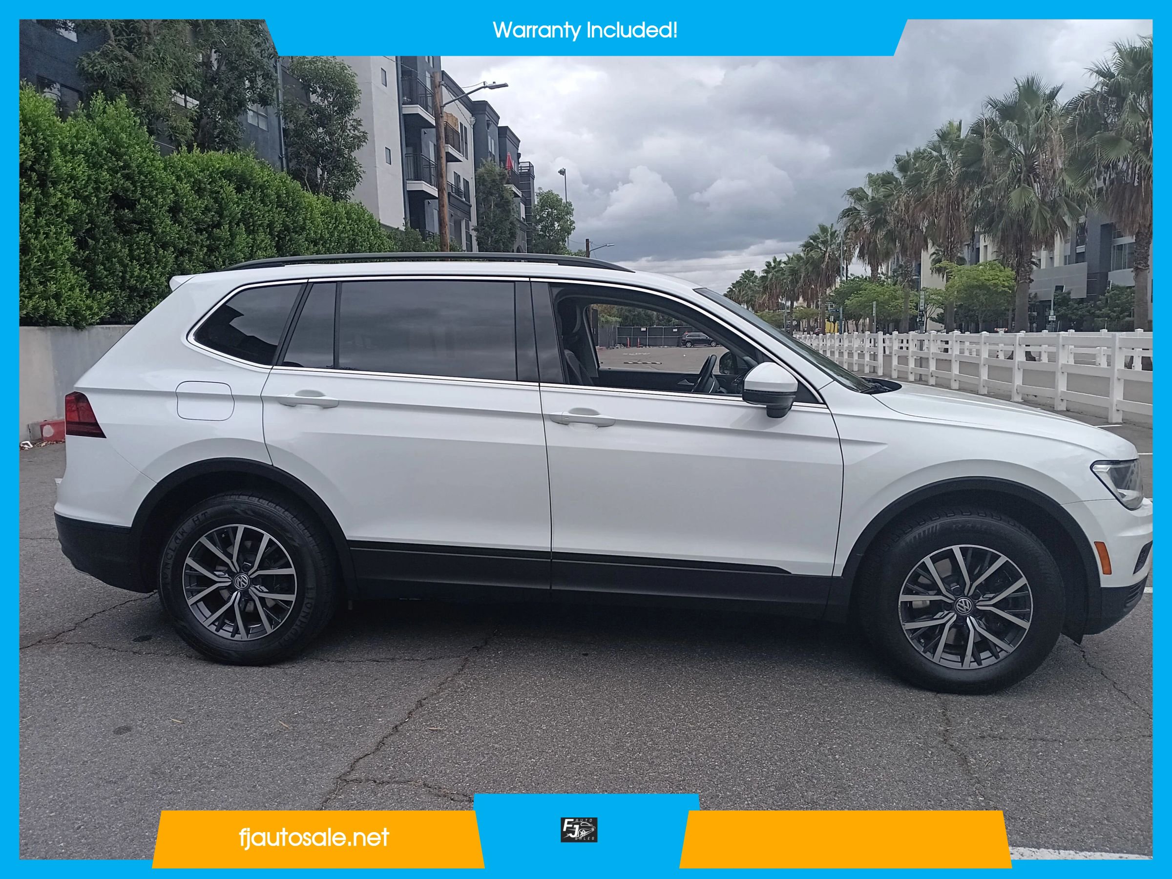 Used 2019 Volkswagen Tiguan SE w/ Panoramic Sunroof Package FWD image 4